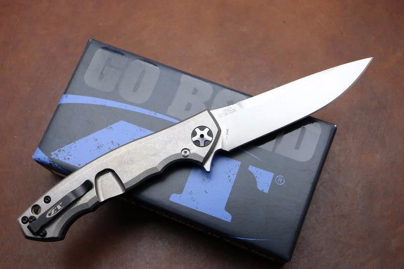 ZT Flipper 0452CF pocket Knife D2 Steel Blade